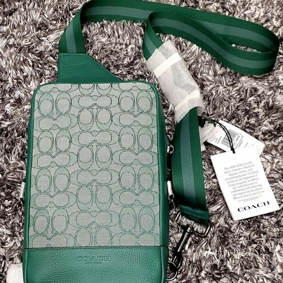 Coach Crossbody Bag NEW - Picture 2 of 2